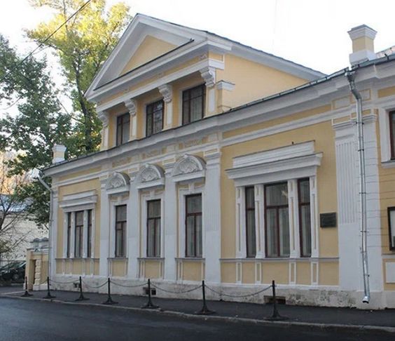 Литературный музей Остроухова