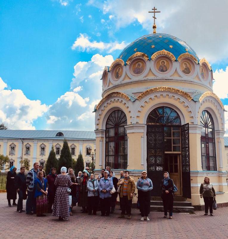 30 инвалидов ЗОО МГО ВОИ посетили Николо Угрешский монастырь